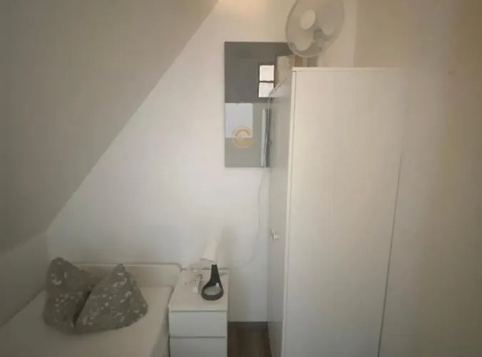 אכסניה Hostel Nuremberg *